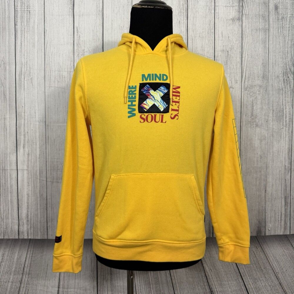 Brooklyn Cloth Men's Medium Yellow "Where Mind Meets Soul" Graphic Hoodie